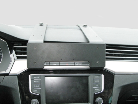 Brodit Verstärkter ProClip, Volkswagen Passat/Passat Alltrack 15-23 in der Gruppe Car-HiFi / Was passt in mein Auto / Volkswagen / Passat / Passat B8 2015-2024 / Sonstiges Passat B8 2015-2024 bei BRL (240213500)