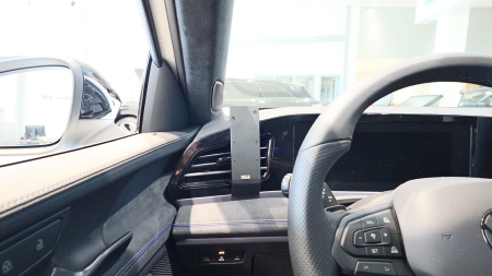 Brodit ProClip, Volkswagen Passat 24-26 in der Gruppe Car-HiFi / Was passt in mein Auto / Volkswagen / Passat / Passat B9 2024- bei BRL (240806197)