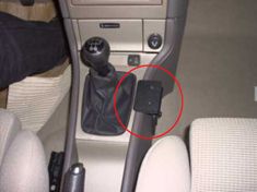 Volkswagen Golf IV 98-03, Konsole in der Gruppe Car-HiFi / Was passt in mein Auto / Volkswagen / Golf / Golf Mk4 1998-2004 / Sonstiges Golf Mk4 1998-2004 bei BRL (240830530)