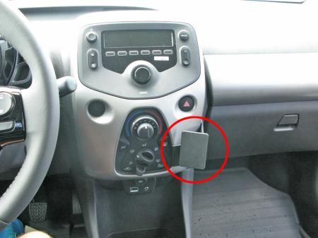 Toyota Aygo 14-15, Geneigt in der Gruppe Car-HiFi / Was passt in mein Auto / Toyota / Aygo / Aygo 2014-2021 bei BRL (240855035)