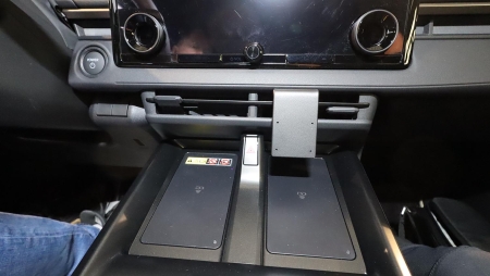 Brodit ProClip, Toyota bZ4X 26-27 in der Gruppe Car-HiFi / Was passt in mein Auto / Toyota / bZ4X / bZ4X 2022- bei BRL (240856263)