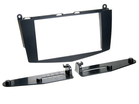 Stereorahmen 2-DIN Mercedes C-Klasse 2007- in der Gruppe Car-HiFi / Was passt in mein Auto / Mercedes / C-Klasse / C-Klasse 2008-2014 W204 bei BRL (700381190321)
