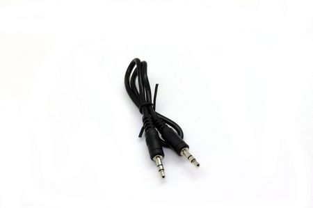 Aux-Kabel - 3.5mm auf 3.5mm in der Gruppe Car-HiFi / Kabel / 3,5-mm-Kabel bei BRL (701CT29AX18)