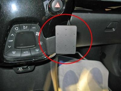 Toyota Aygo 14-15, Geneigt, Rechts