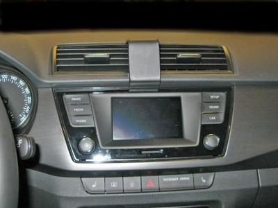 Skoda Fabia 15-, Zentriert