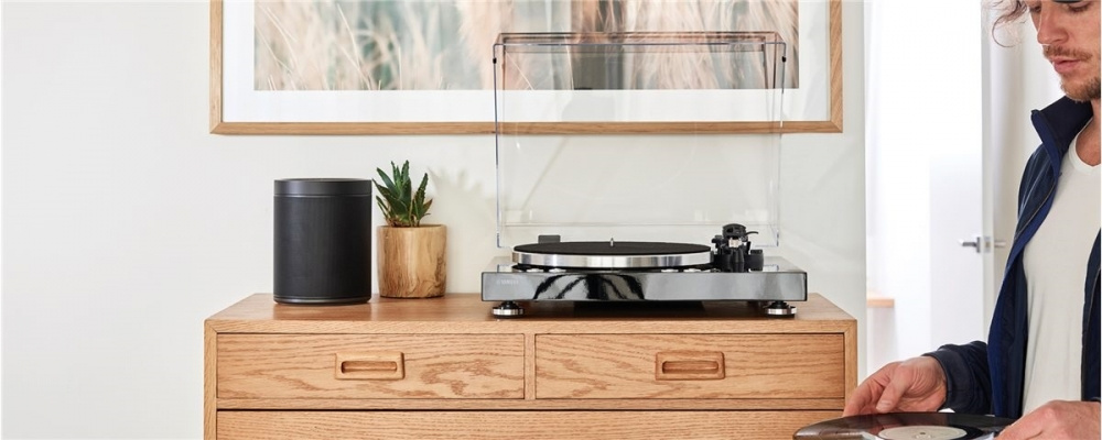 Yamaha MusicCast Vinyl 500 mit Netzwerk, schwarz