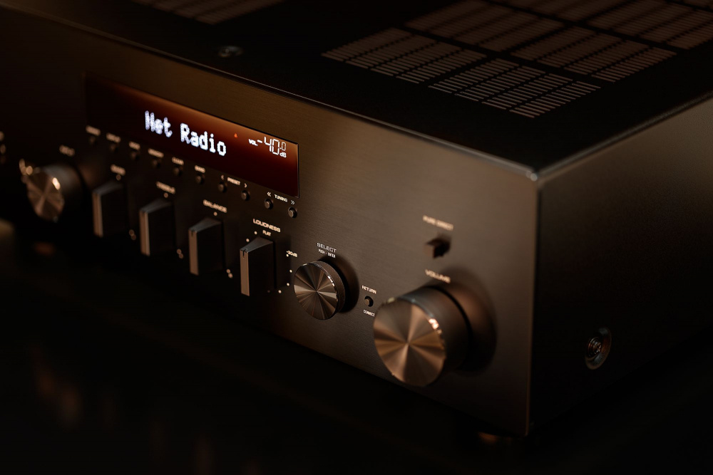 Yamaha R-N600A Stereo-Verstärker, silber