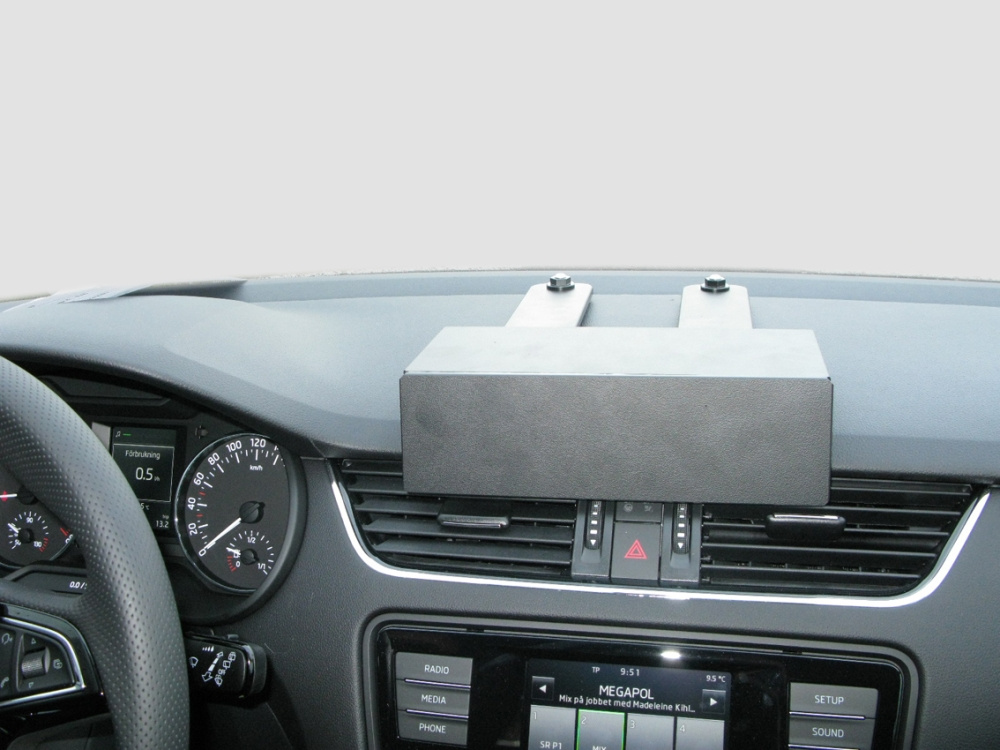 Brodit Verstärkter ProClip, Skoda Octavia III 13-21