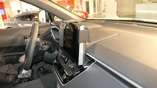 Brodit Verstärkter ProClip, Toyota Corolla/Corolla Cross 23-