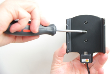 Brodit Aktivhalter mit USB-Kabel und Zigarettenanzünderadapter, Motorola Moto G5 Plus