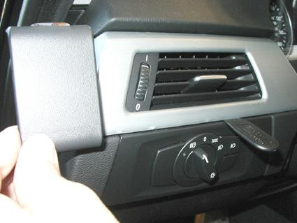 BMW 316-330/E90/E91/E92/E93 05-12, Links, OEM-Navi.
