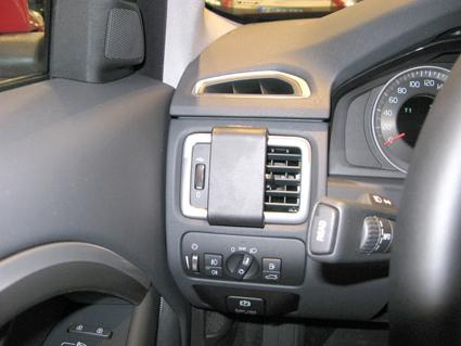 Volvo V70 12-15, Links