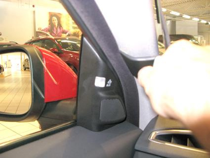 Volvo V70 12-15, Links Hoch