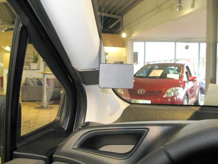 Toyota Yaris 12-14, Links