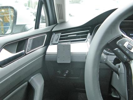 Volkswagen Passat 15-, Links