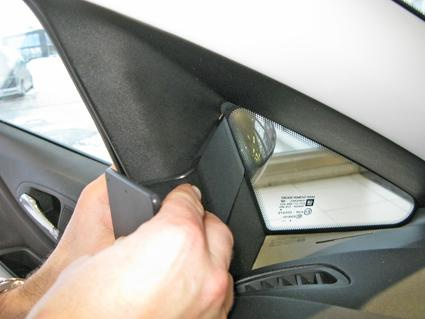 Opel Corsa 15-15, Links