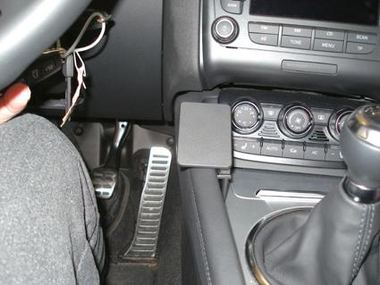 Audi TT 07-14, Konsole, links
