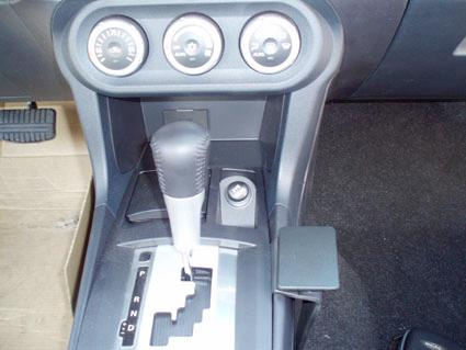 Mitsubishi Lancer 08-15, Konsole
