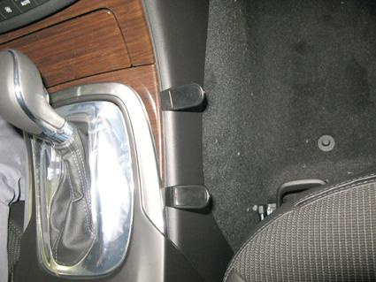 Opel Insignia 09-15, Konsole