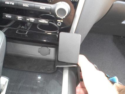 Nissan Pathfinder 13-15, Konsole