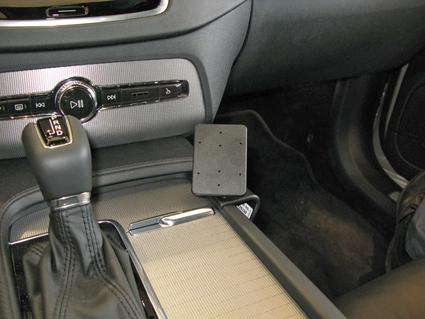 Volvo XC90 15-, Konsole