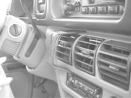 Chrysler Voyager 94-95, Zentriert, Niedrig