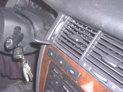 Audi A8 94-02, Mitte