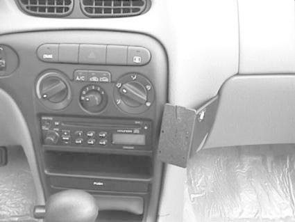 Hyundai Elantra 96-00, angewinkelt