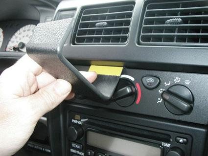 ProClip Montagehalterung Toyota Tacoma 95-04, zentriert