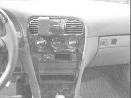 Volvo S40 96-00, zentriert