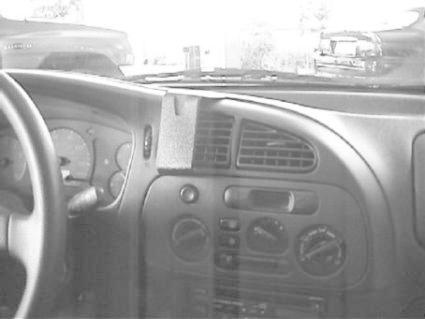 ProClip Montagehalterung Mitsubishi Colt 96-04/Lancer 96-03, zentriert