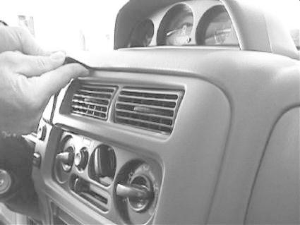Mitsubishi Pajero Sport 99-06, Zentriert