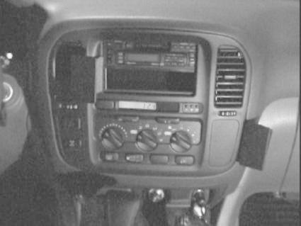 Toyota LandCruiser 100 98-01, angewinkelt