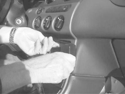 ProClip Montagehalterung Ford Cougar 99-07, angewinkelt