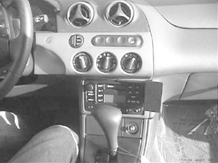 ProClip Montagehalterung Ford Cougar 99-07, angewinkelt