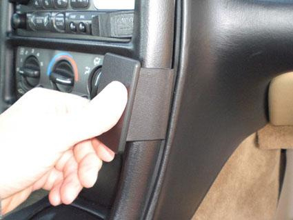 ProClip Montagehalterung Chevrolet Corvette 97-04, angewinkelt