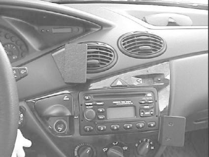 Ford Focus 99-04, zentriert