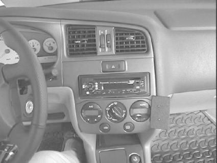 ProClip Montagehalterung Nissan Primera 00-01, Abgewinkelt