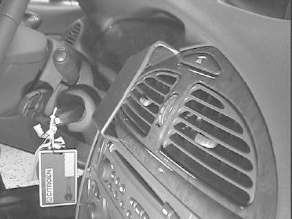 Citroen C5 01-05, zentriert