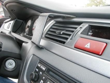 Mitsubishi Lancer 04-07, zentriert