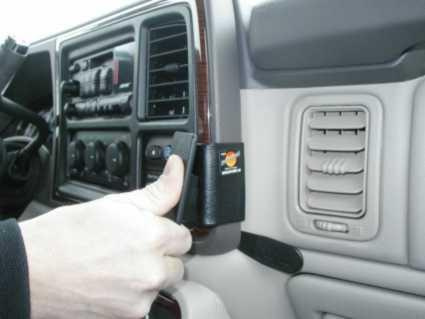 Chevrolet Avalanche 03-06, gewinkelt
