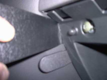 Nissan Primera 02-09, gewinkelt