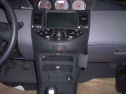 Nissan Primera 02-09, gewinkelt