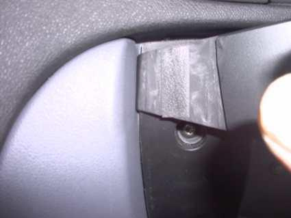 Saab 9-3 03-06, Winkelmontage