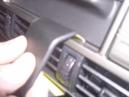 Nissan X-Trail 02-03, Zentriert