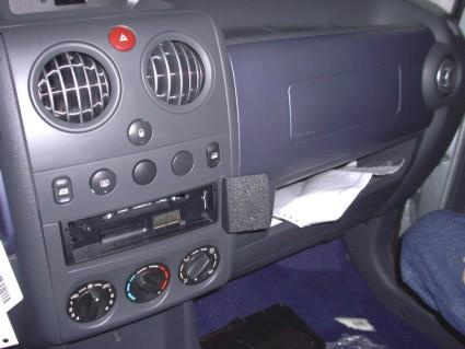 Citroen Berlingo 03-08, Winkelmontage