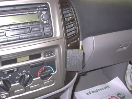Toyota LandCruiser 100 02-07, Abgewinkelt