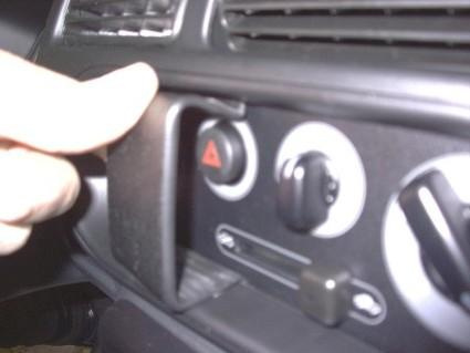ProClip Monteringsbygel Daihatsu Cuore 01-03/Max 02-07, Zentriert