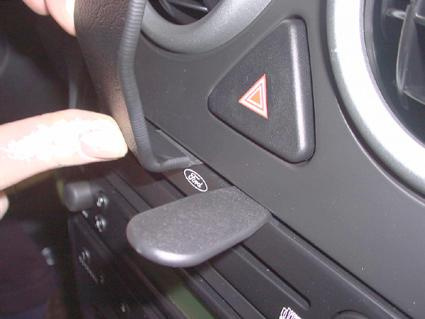 Ford Fusion 03-05, Zentriert
