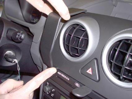 Ford Fusion 03-05, Zentriert